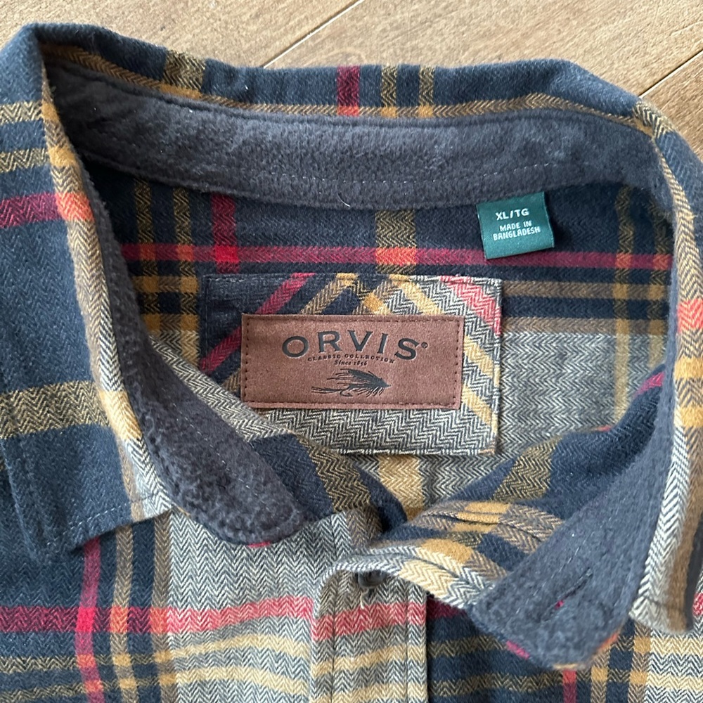 Orvis Navy Blue Plaid Lightweight Shirt Jacket with Mustard & Red Accents